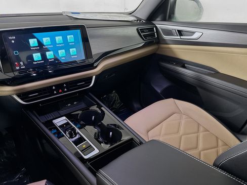 New 2026 Volkswagen Atlas Cross Sport SE image 22