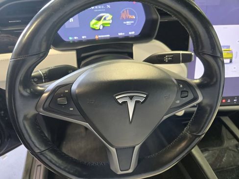Used 2020 Tesla Model X Long Range image 15