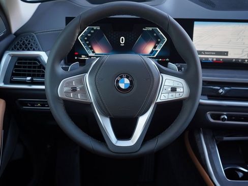 New 2026 BMW X7 xDrive40i w/ Premium Package image 15