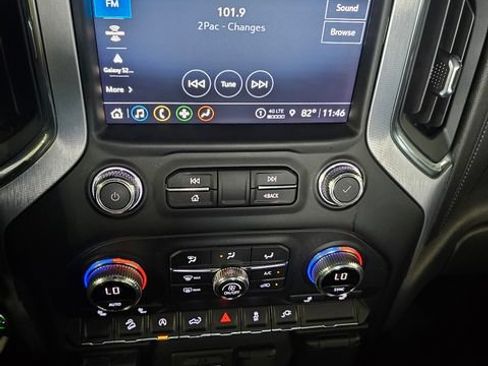 Used 2021 GMC Sierra 1500 SLT w/ X31 Off-Road Package AWD/4WD image 31