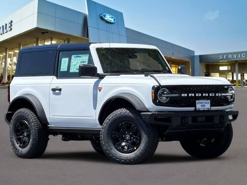 New 2026 Ford Bronco Badlands w/ Sasquatch Package AWD/4WD image 9