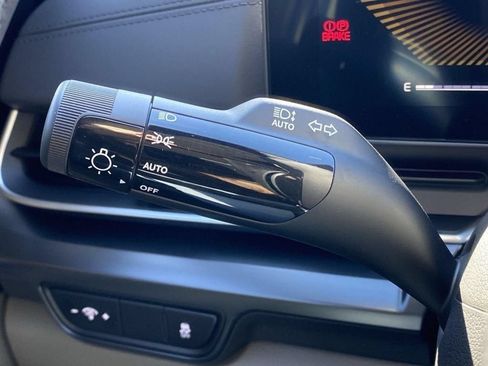 New 2026 Kia Carnival FWD image 34