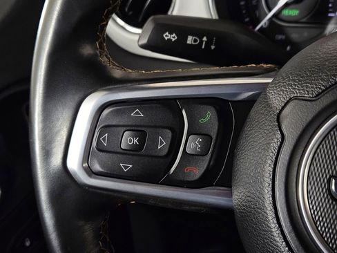 Used 2022 Jeep Wrangler Unlimited Sahara image 20