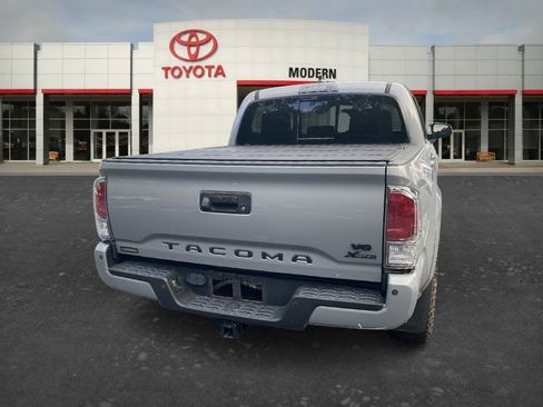 Used 2021 Toyota Tacoma TRD Sport w/ TRD Premium Sport Package AWD/4WD image 13