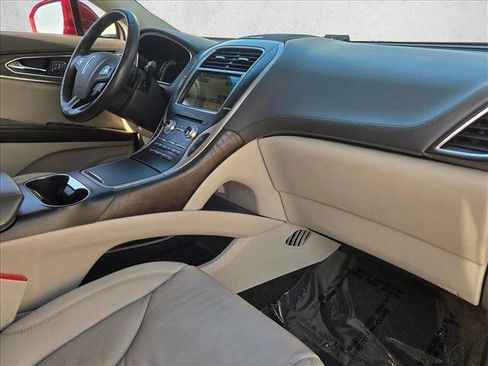 Used 2018 Lincoln MKX Select w/ Select Plus Package image 22