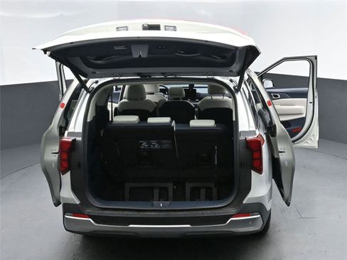 New 2026 Kia Carnival SX image 27