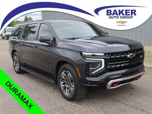 Used 2025 Chevrolet Suburban Z71 w/ Z71 Off-Road Package AWD/4WD image 1