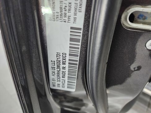 Used 2021 RAM 3500 Big Horn w/ Level 2 Equipment Group image 62