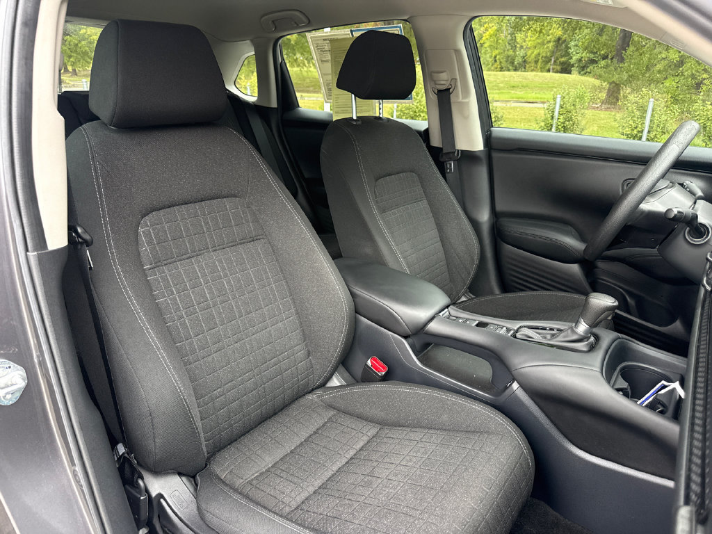 Certified 2025 Honda HR-V LX image 35