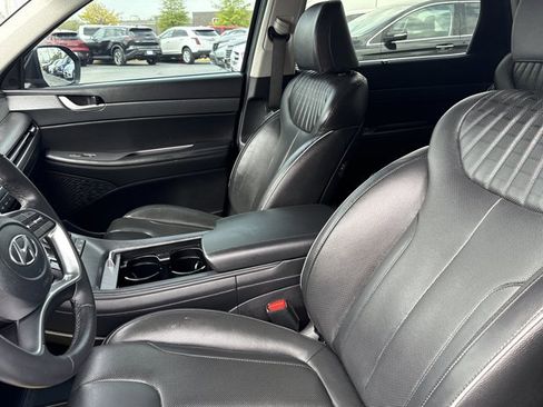 Used 2024 Hyundai Palisade Limited FWD image 5