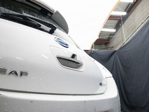 Used 2013 Nissan Leaf S w/ Charger Pkg image 12