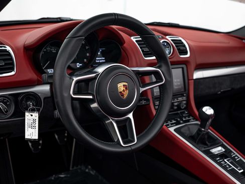 Certified 2016 Porsche Boxster Spyder RWD image 18