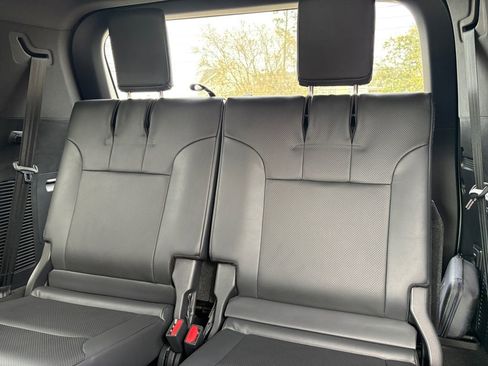 Used 2024 Lexus LX 600 4WD w/ Appearance Package image 5