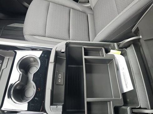 New 2026 Chevrolet Suburban LS image 52