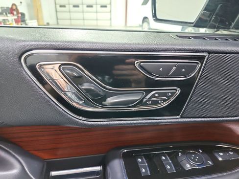 Used 2024 Lincoln Navigator Reserve image 20