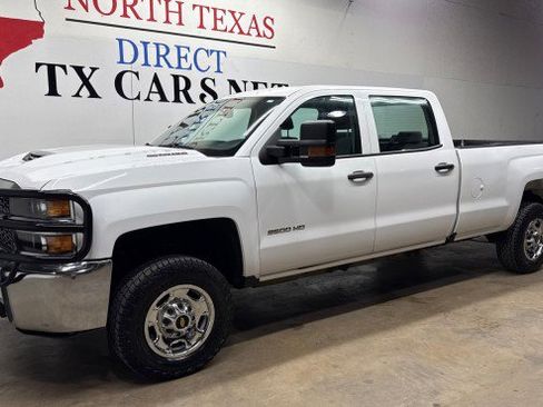 Used 2019 Chevrolet Silverado 2500 W/T AWD/4WD image 12