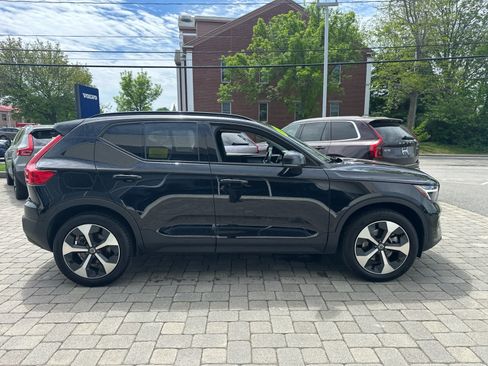 Used 2026 Volvo XC40 B5 Core w/ Protection Package Premier AWD/4WD image 42