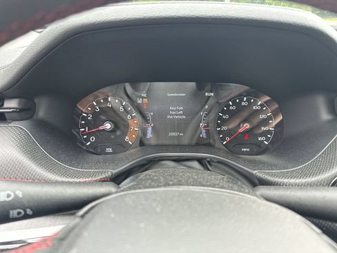 Used 2025 Jeep Compass Trailhawk w/ Trailer Tow Group AWD/4WD image 12