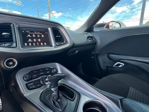 Used 2023 Dodge Challenger R/T image 40