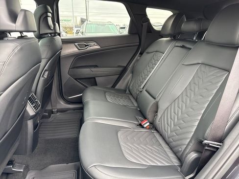 New 2026 Kia Sportage X-Line w/ X-Line Premium Package image 18
