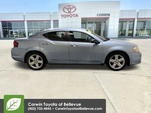 Used 2013 Dodge Avenger SE image 6