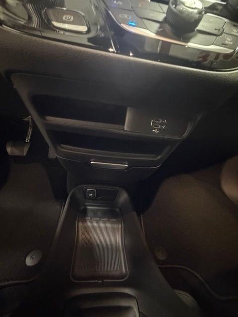 New 2027 Chrysler Pacifica Select AWD/4WD image 20