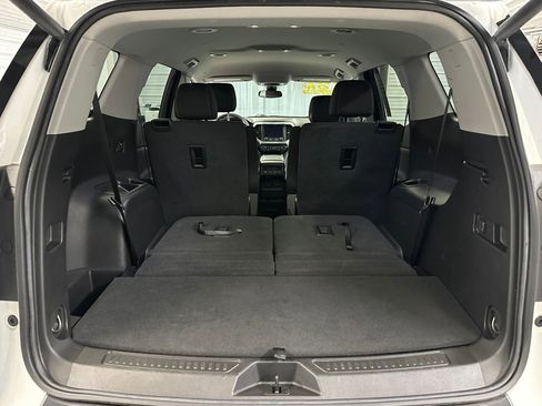 Certified 2023 GMC Acadia SLE w/ Driver Convenience Package image 25