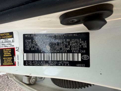Used 2011 Toyota Avalon Limited FWD image 28