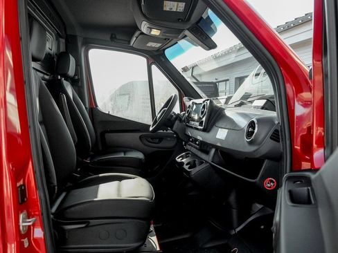 Used 2026 Mercedes-Benz Sprinter 2500 image 18