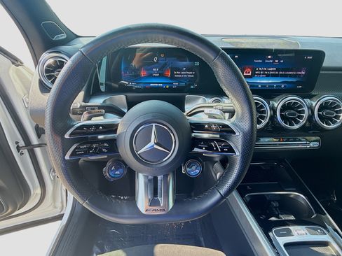 Used 2025 Mercedes-Benz GLB 35 AMG 4MATIC image 8