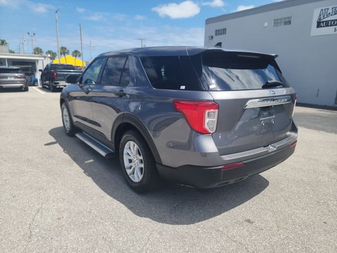 Used 2021 Ford Explorer 2WD image 3
