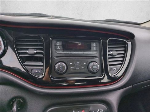 Used 2016 Dodge Dart SXT image 17
