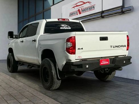 Used 2017 Toyota Tundra SR5 image 5