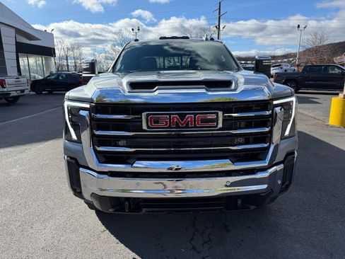 New 2026 GMC Sierra 2500 SLT w/ Max Trailering Package image 8
