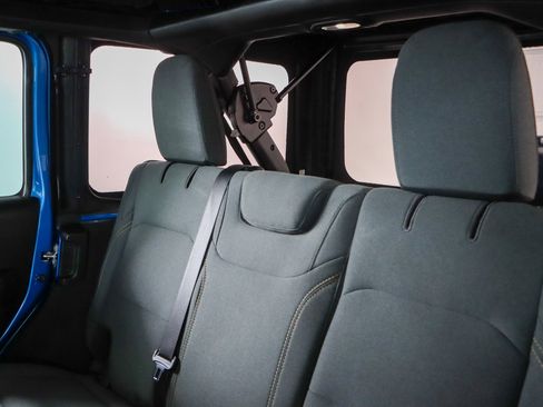 Used 2024 Jeep Wrangler Unlimited Sport image 24