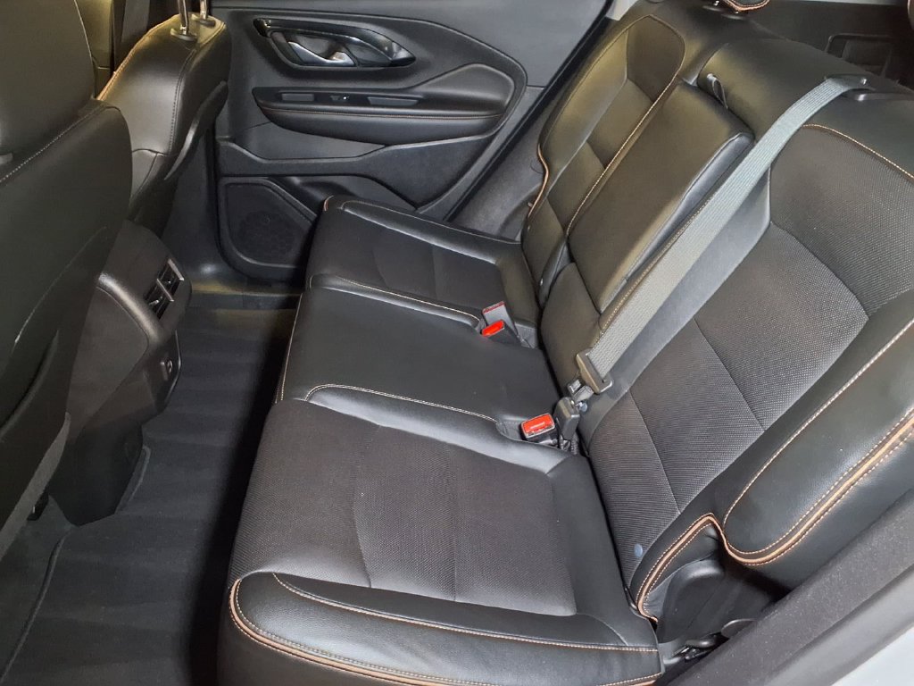Used 2023 GMC Terrain AT4 AWD/4WD image 19