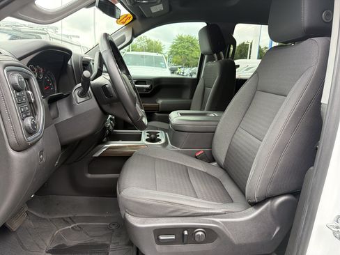 Used 2021 Chevrolet Silverado 1500 RST w/ Convenience Package II AWD/4WD image 15