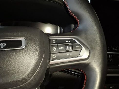 Used 2022 Jeep Compass Trailhawk w/ Trailhawk Elite Group AWD/4WD image 17