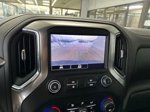 Used 2022 Chevrolet Silverado 1500 LT Trail Boss w/ Convenience Package II AWD/4WD image 7