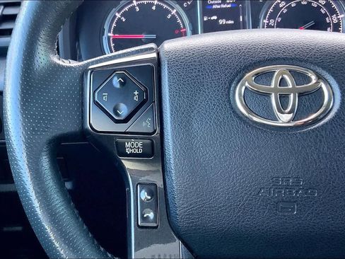 Used 2021 Toyota 4Runner Venture AWD/4WD image 23