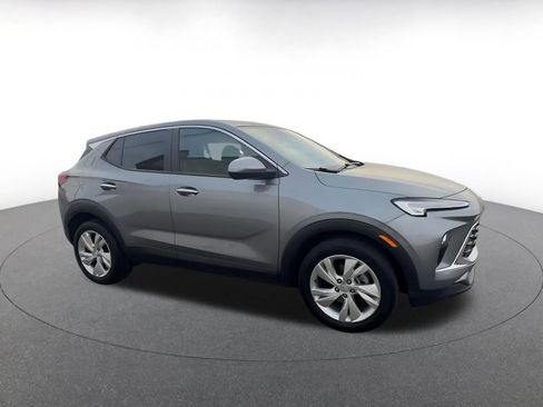 Used 2025 Buick Encore GX Preferred FWD image 2