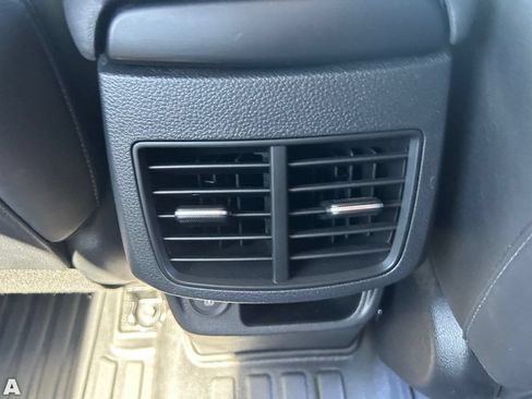 Used 2022 Kia Seltos S FWD image 16