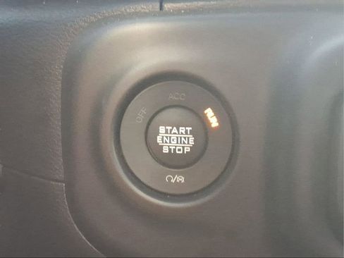 Used 2022 Jeep Wrangler Unlimited Rubicon w/ Xtreme Recon 35" Tire Package image 14