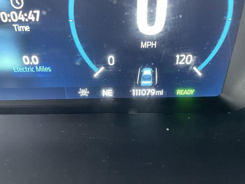 Used 2021 Ford F150 Lariat w/ Max Trailer Tow Package image 22