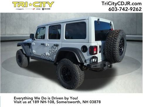 New 2025 Jeep Wrangler Willys image 3