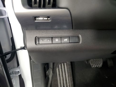 New 2025 Nissan Pathfinder SL image 28