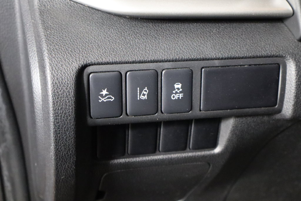 Used 2023 Mitsubishi Eclipse Cross ES AWD/4WD image 21