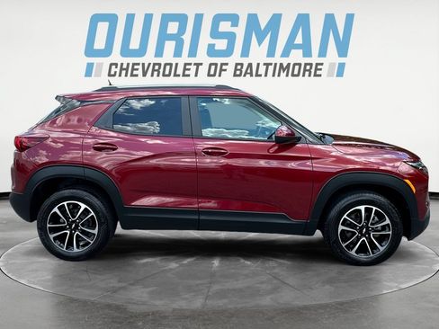 Used 2024 Chevrolet TrailBlazer LT w/ LT Cold Weather Package AWD/4WD image 7
