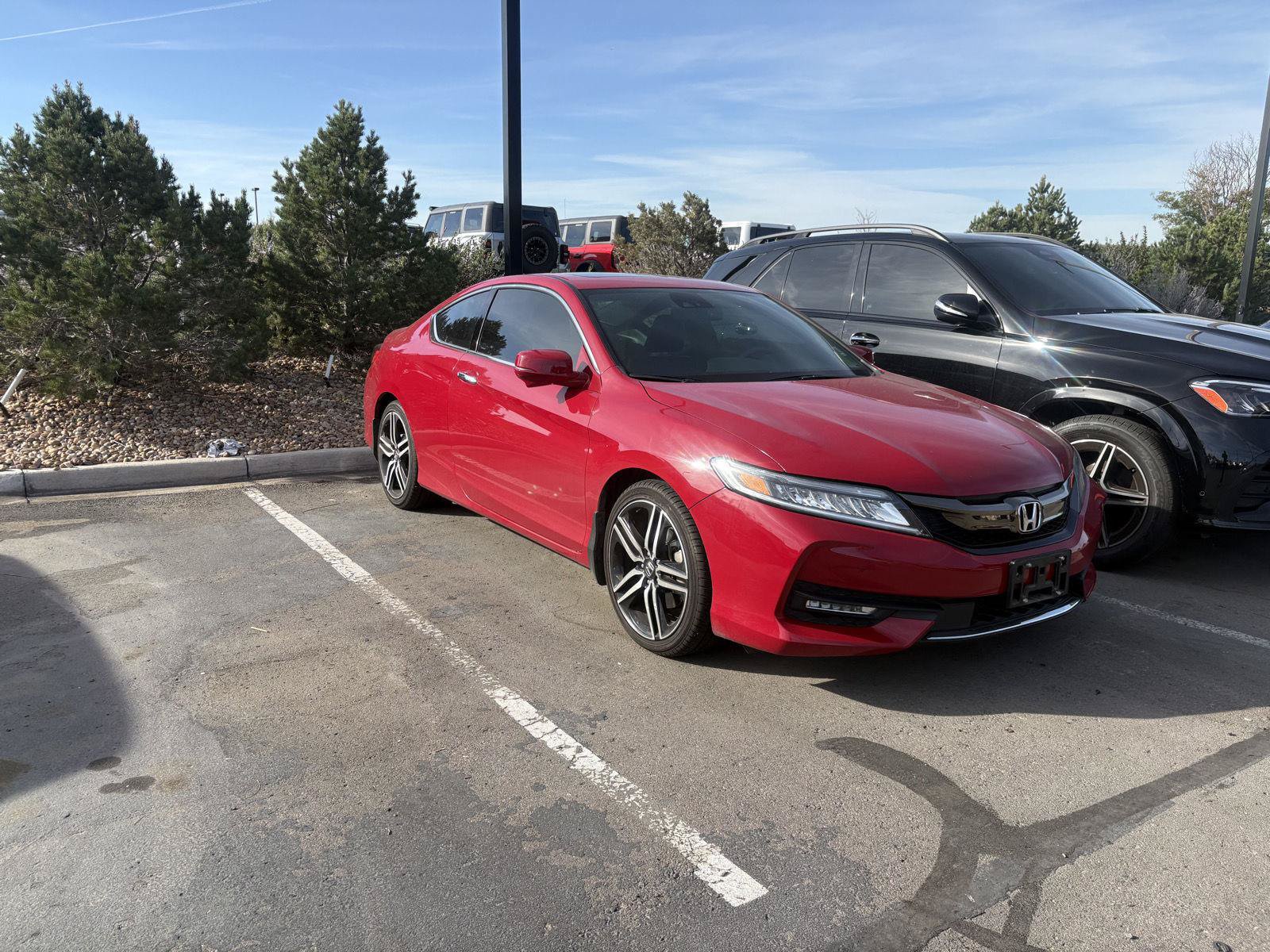 Used 2016 Honda Accord Touring image 1