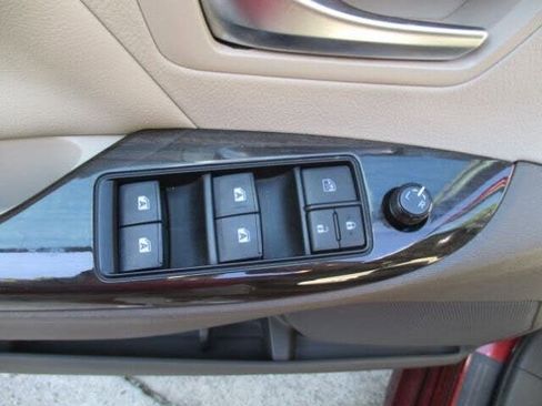 Used 2018 Toyota Sienna XLE image 15